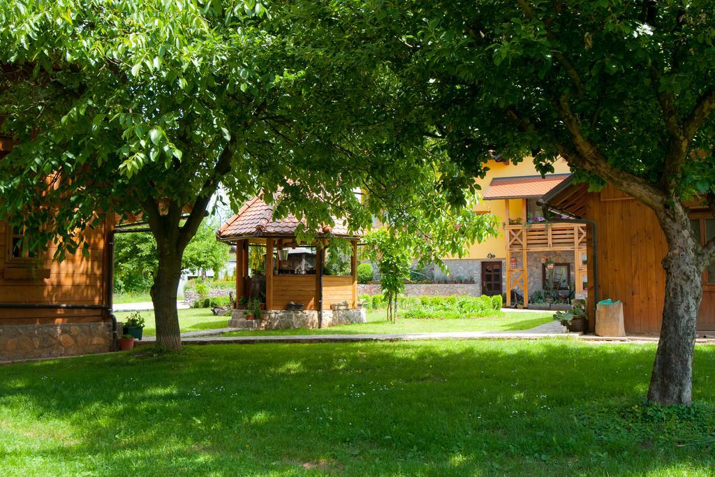Tourist Farm Ob Izviru Krupe Villa Semic Bagian luar foto